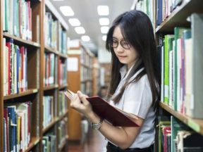 Implementasi Gerakan Literasi Sekolah