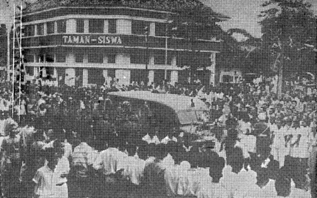 Manusia dalam Pandangan Humanistik Ki Hajar Dewantara